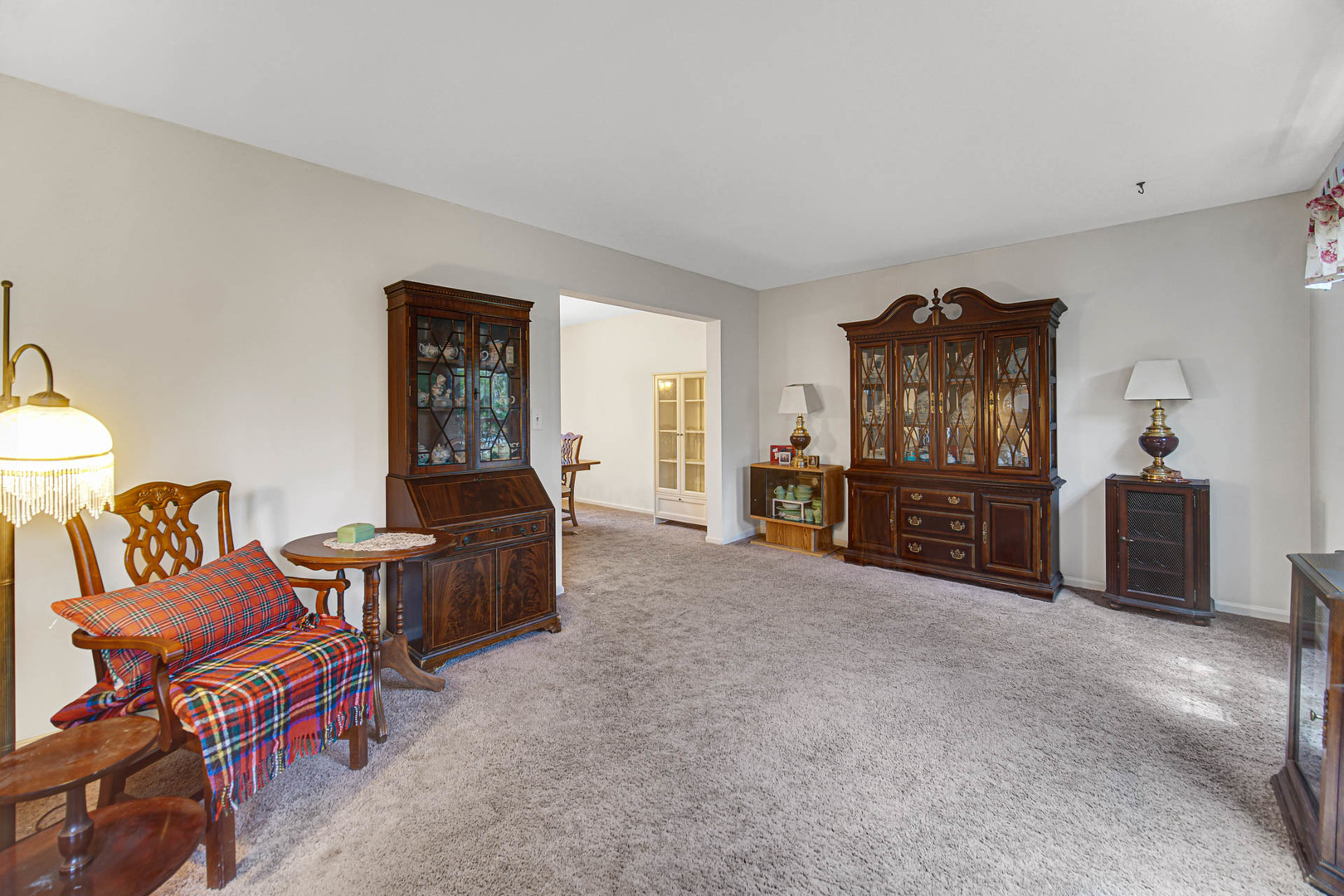 1940 Waverly Lane Property Photo 7