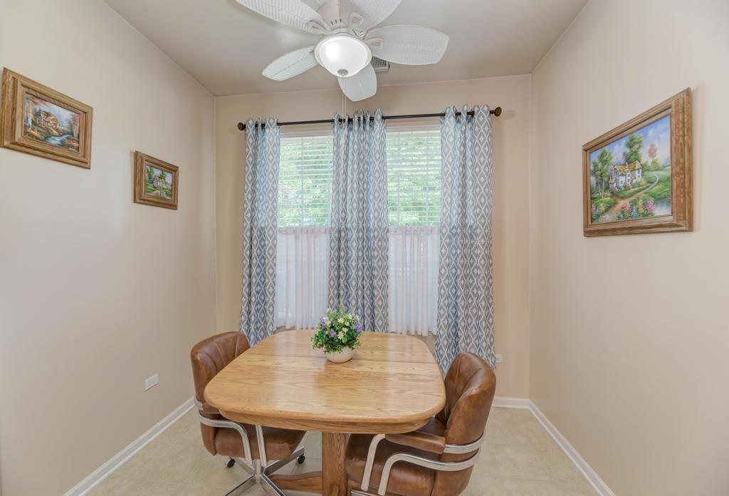 2886 Edgewater Drive Property Photo 10