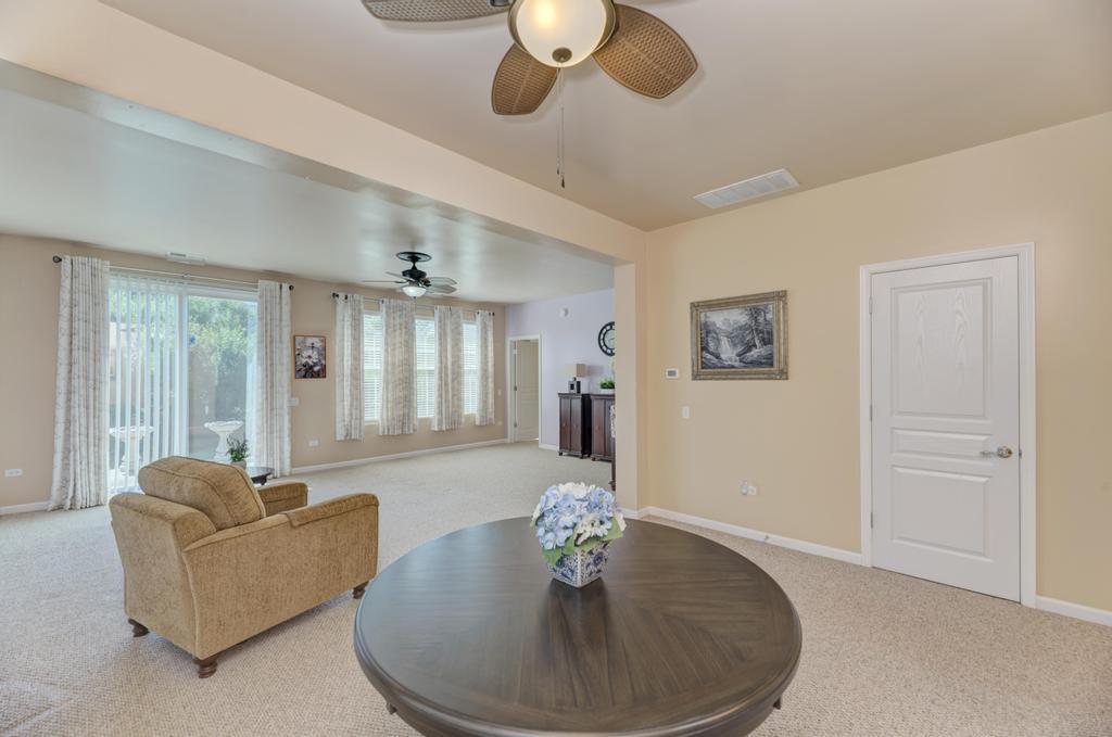 2886 Edgewater Drive Property Photo 13