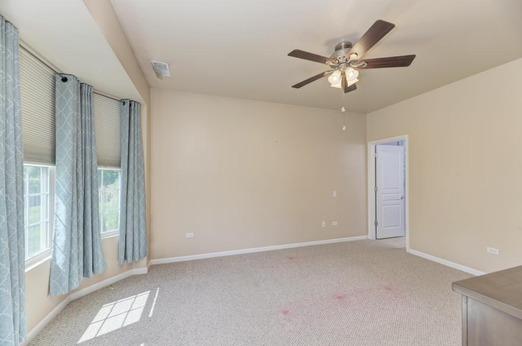 2886 Edgewater Drive Property Photo 18