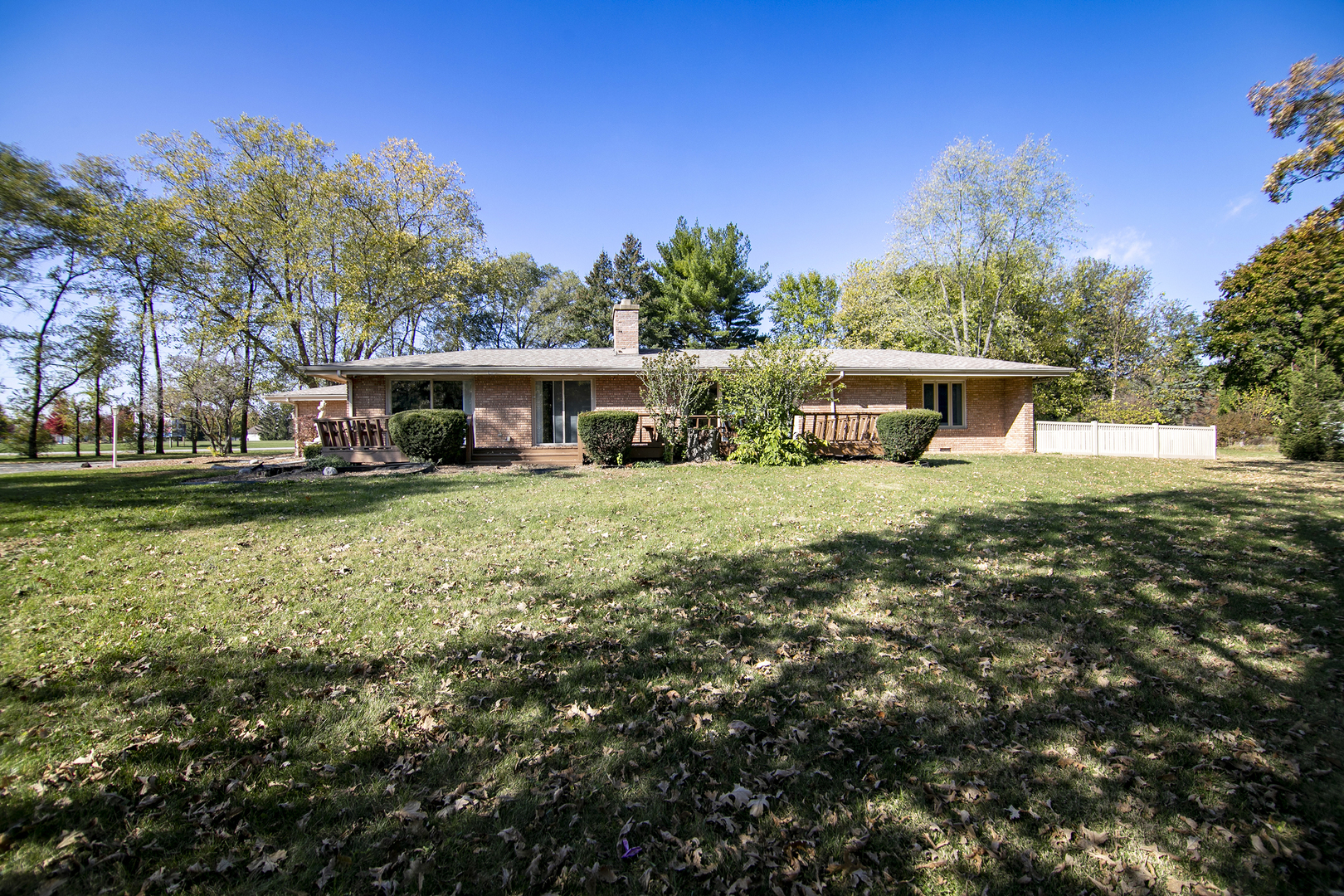 1305 Oaktree Lane Property Photo 4