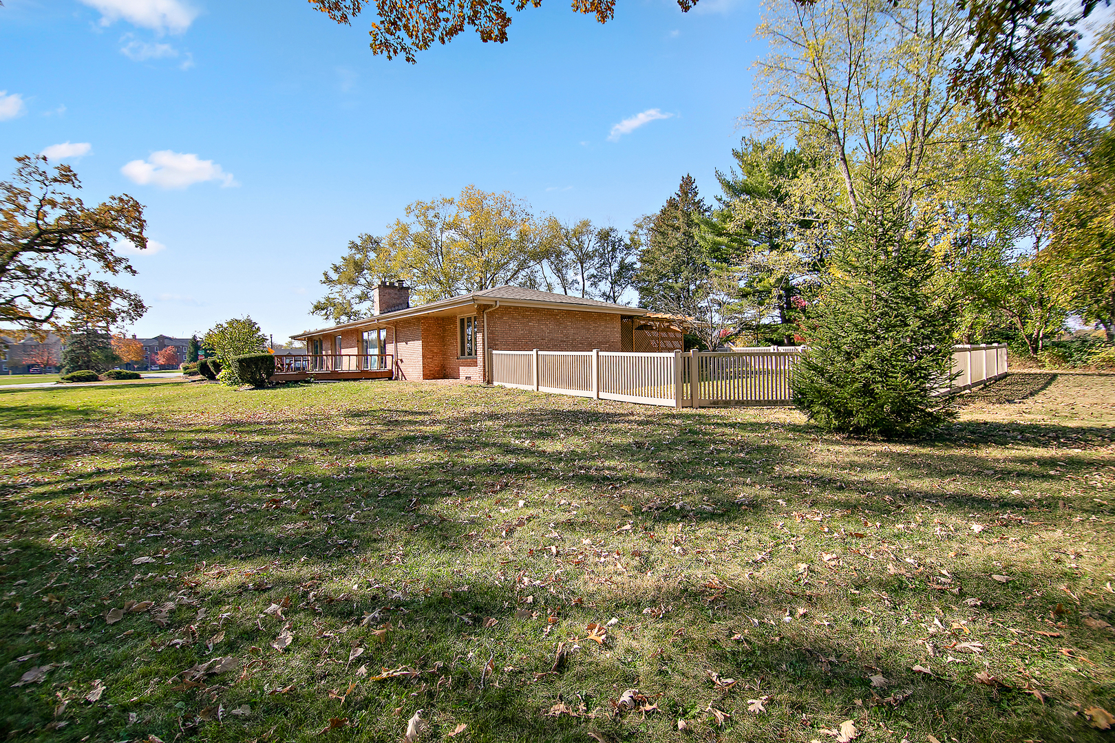 1305 Oaktree Lane Property Photo 8