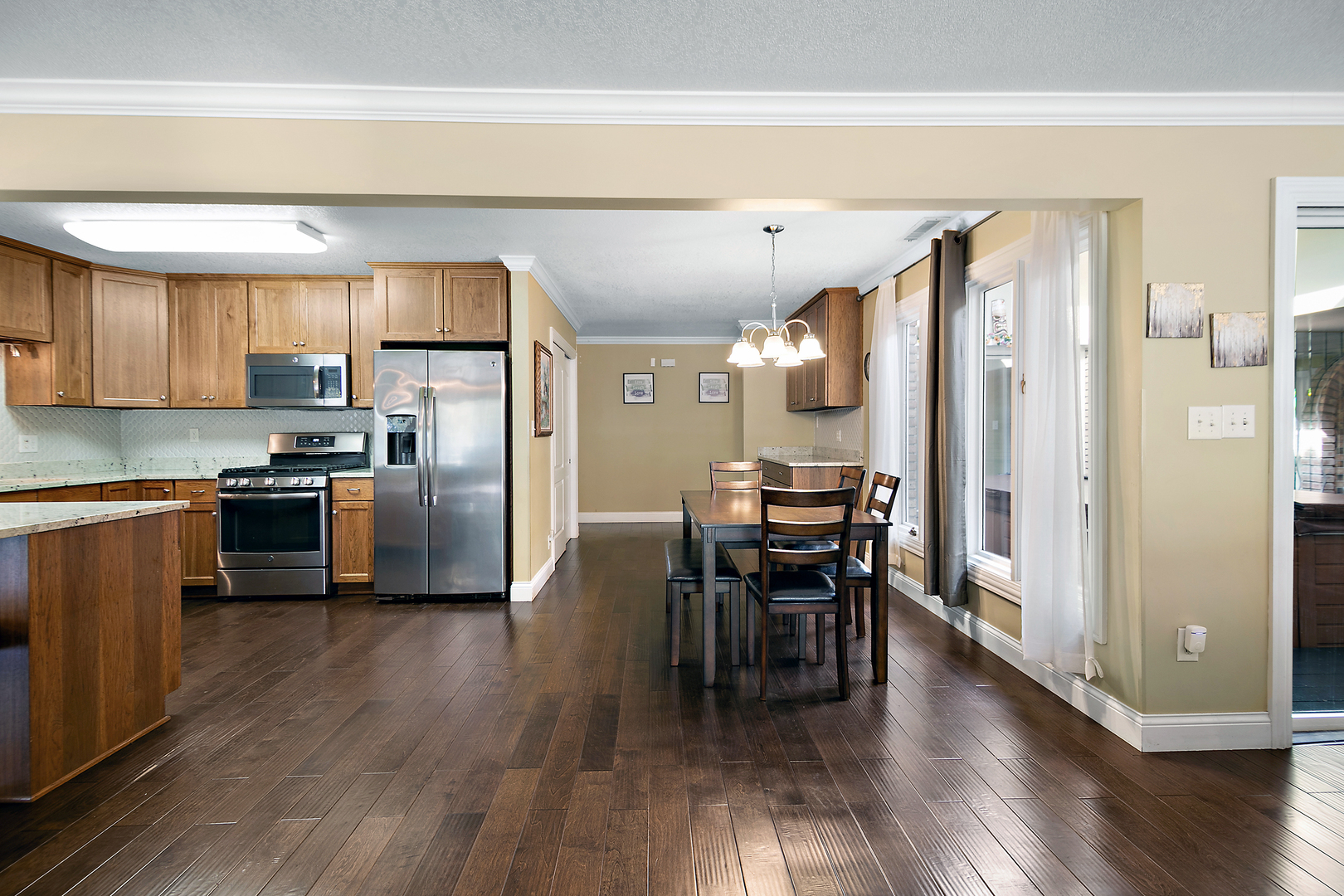 1305 Oaktree Lane Property Photo 15