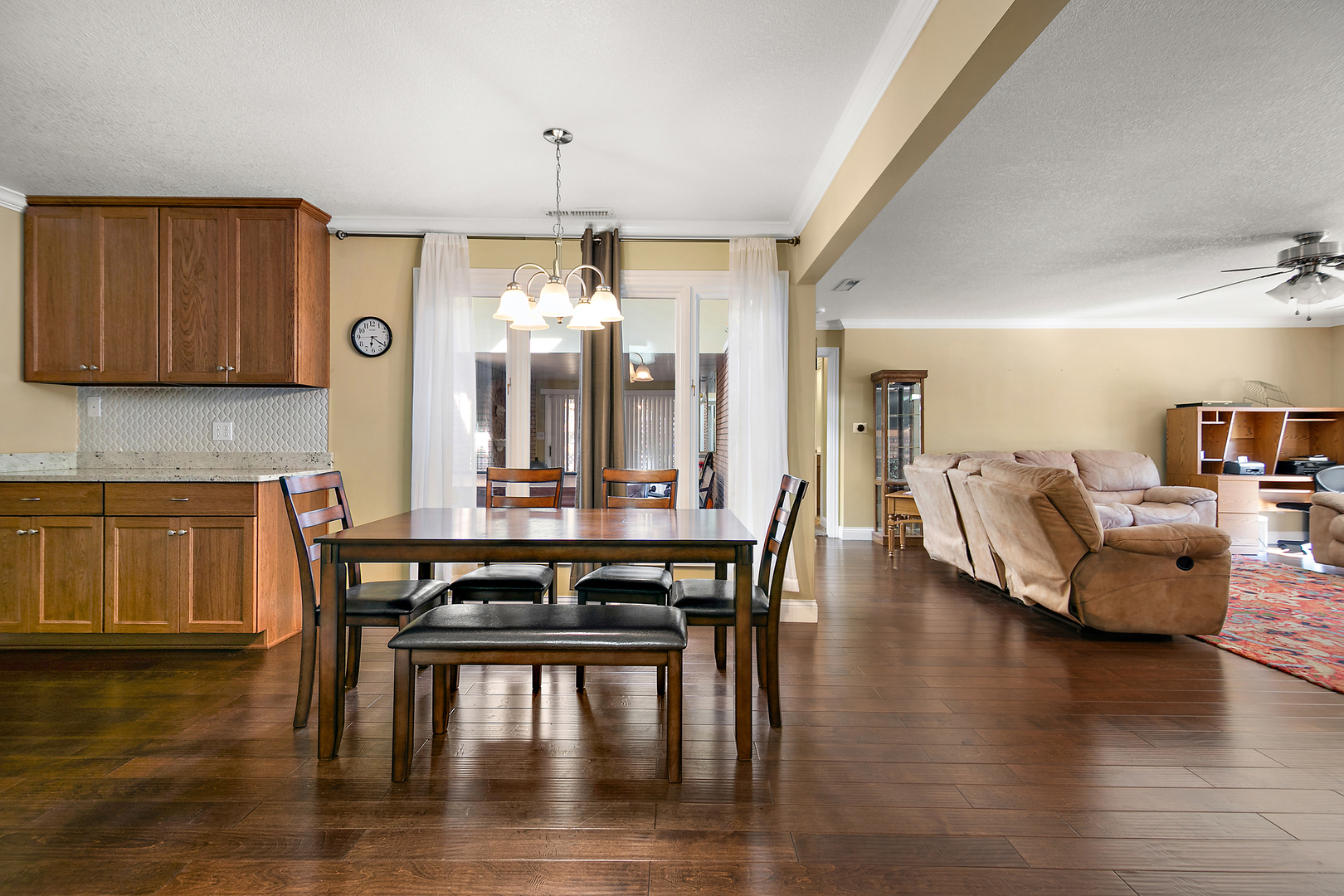 1305 Oaktree Lane Property Photo 16