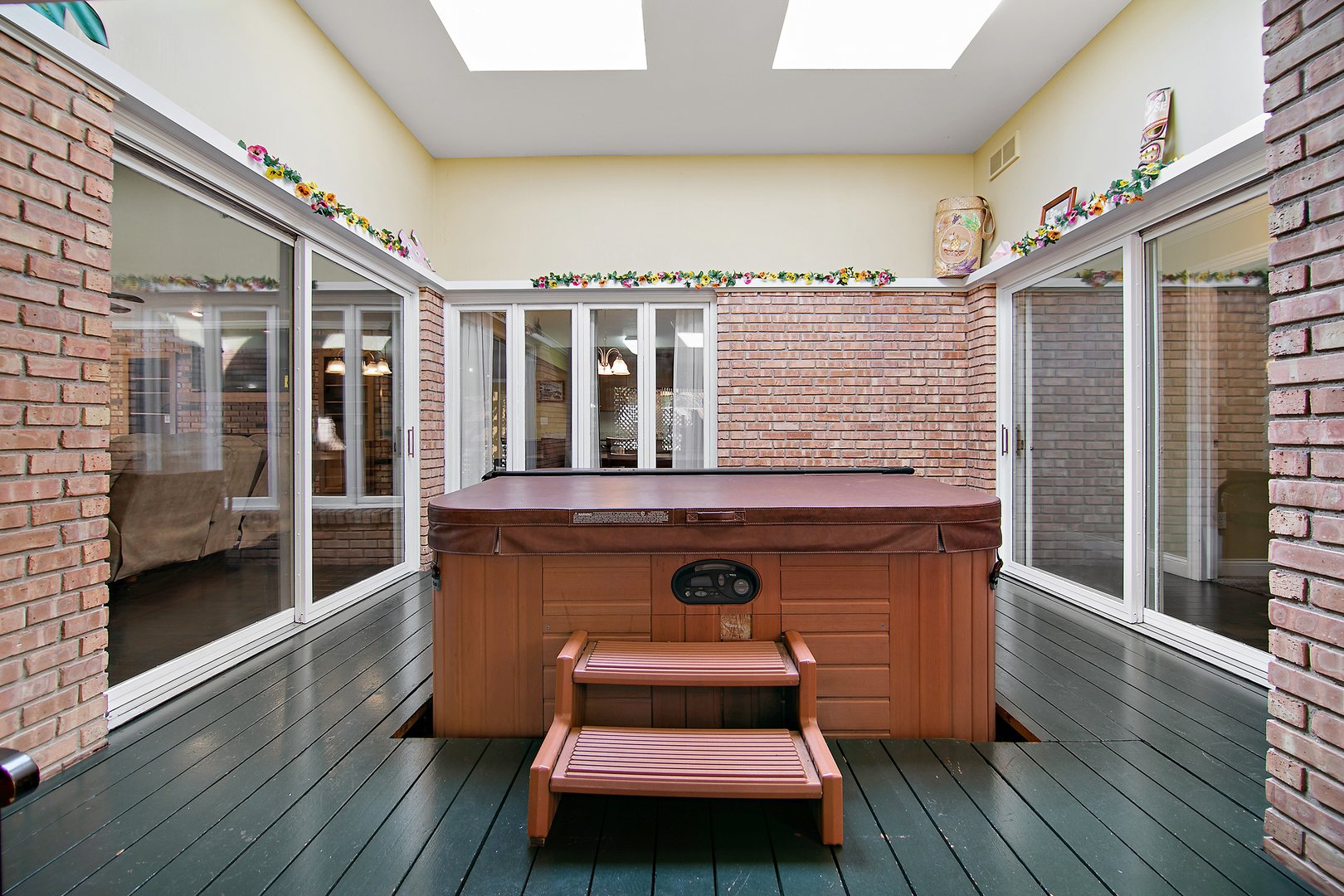1305 Oaktree Lane Property Photo 32