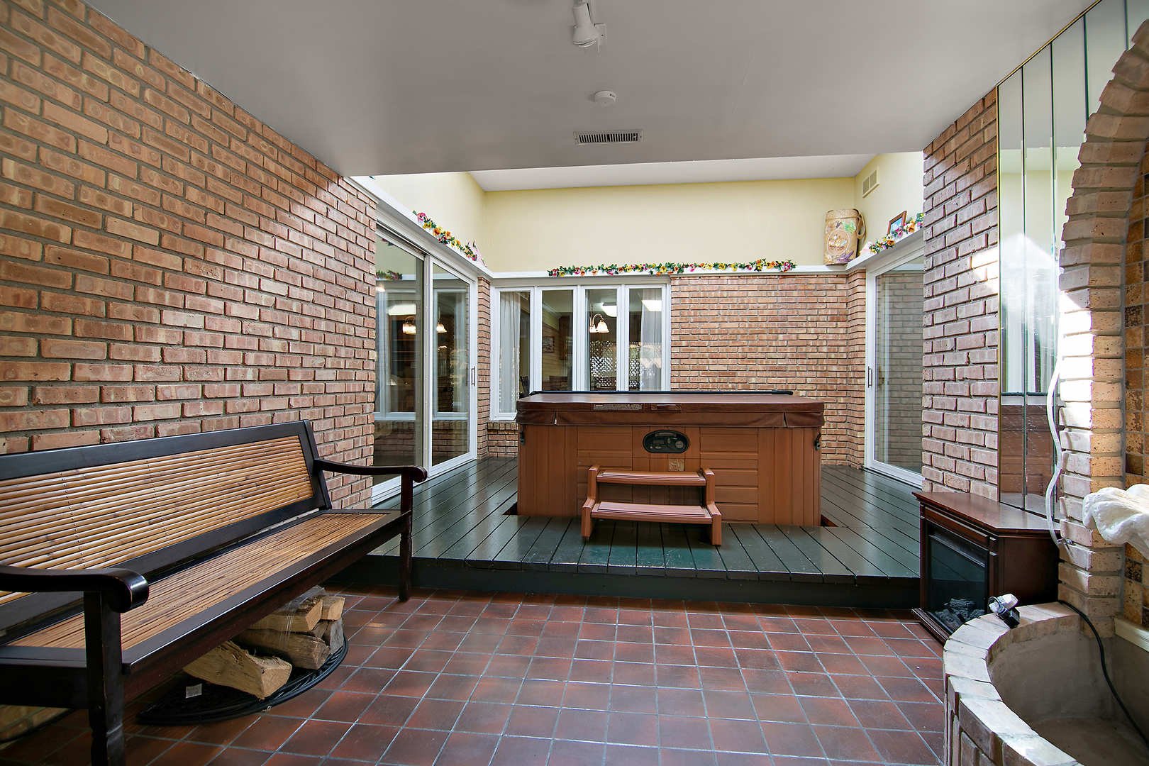 1305 Oaktree Lane Property Photo 34