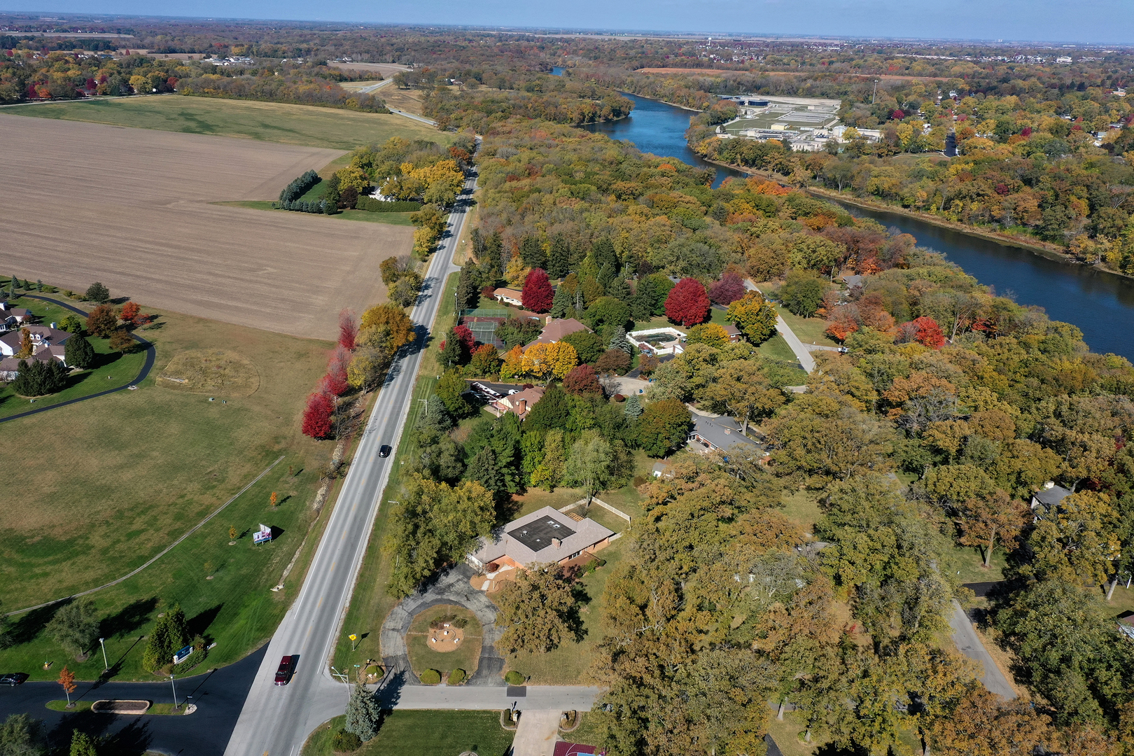 1305 Oaktree Lane Property Photo 44