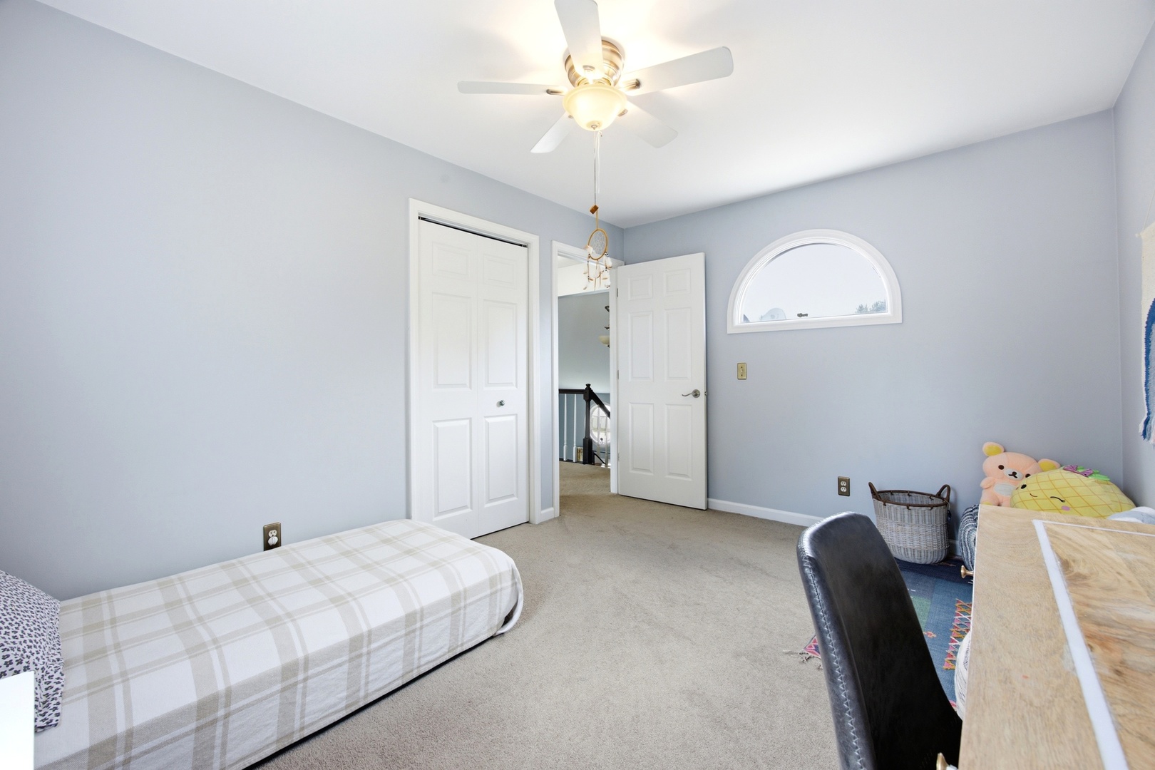 2440 Bridgewater Drive 2440 Property Photo 15
