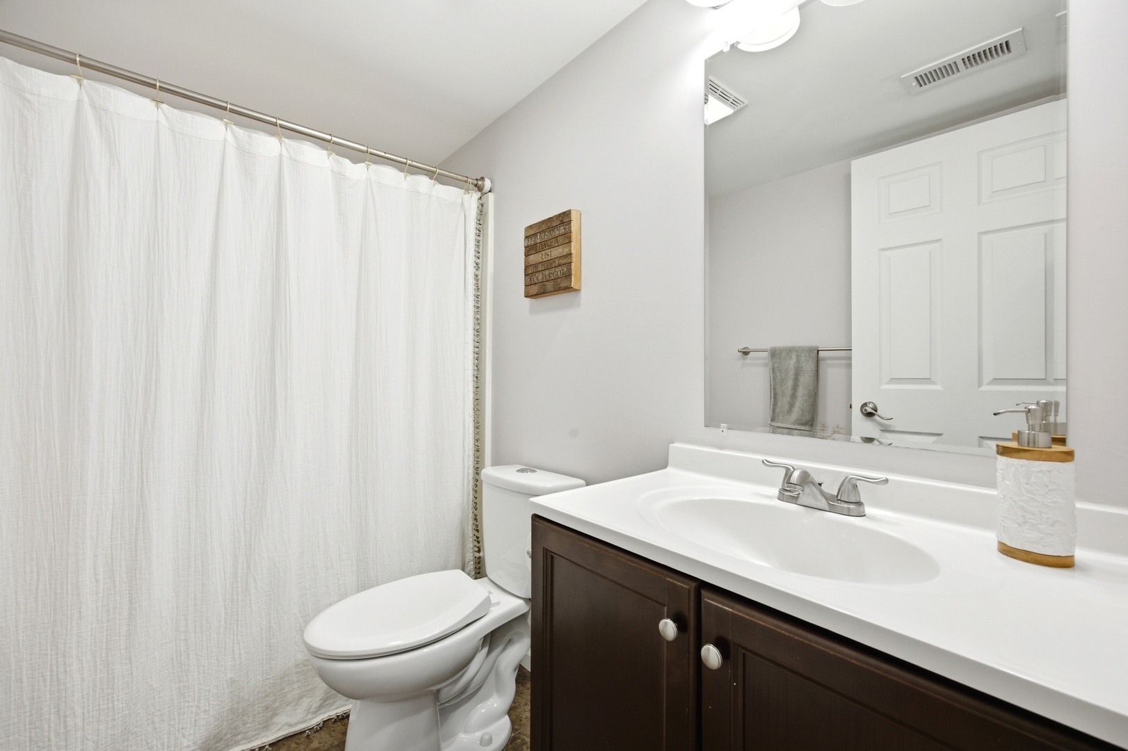 2440 Bridgewater Drive 2440 Property Photo 19