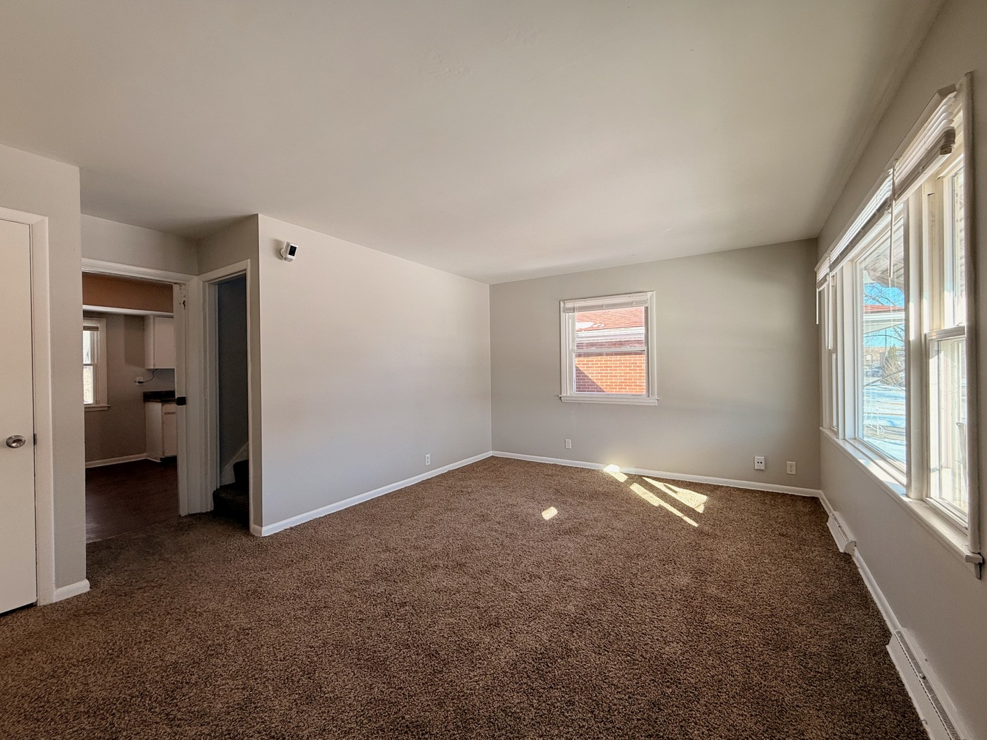 326 Clyde Avenue Property Photo 3