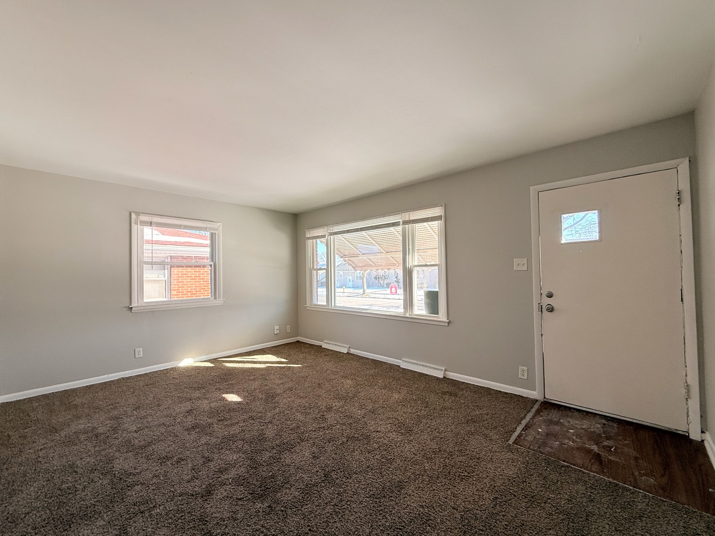 326 Clyde Avenue Property Photo 4