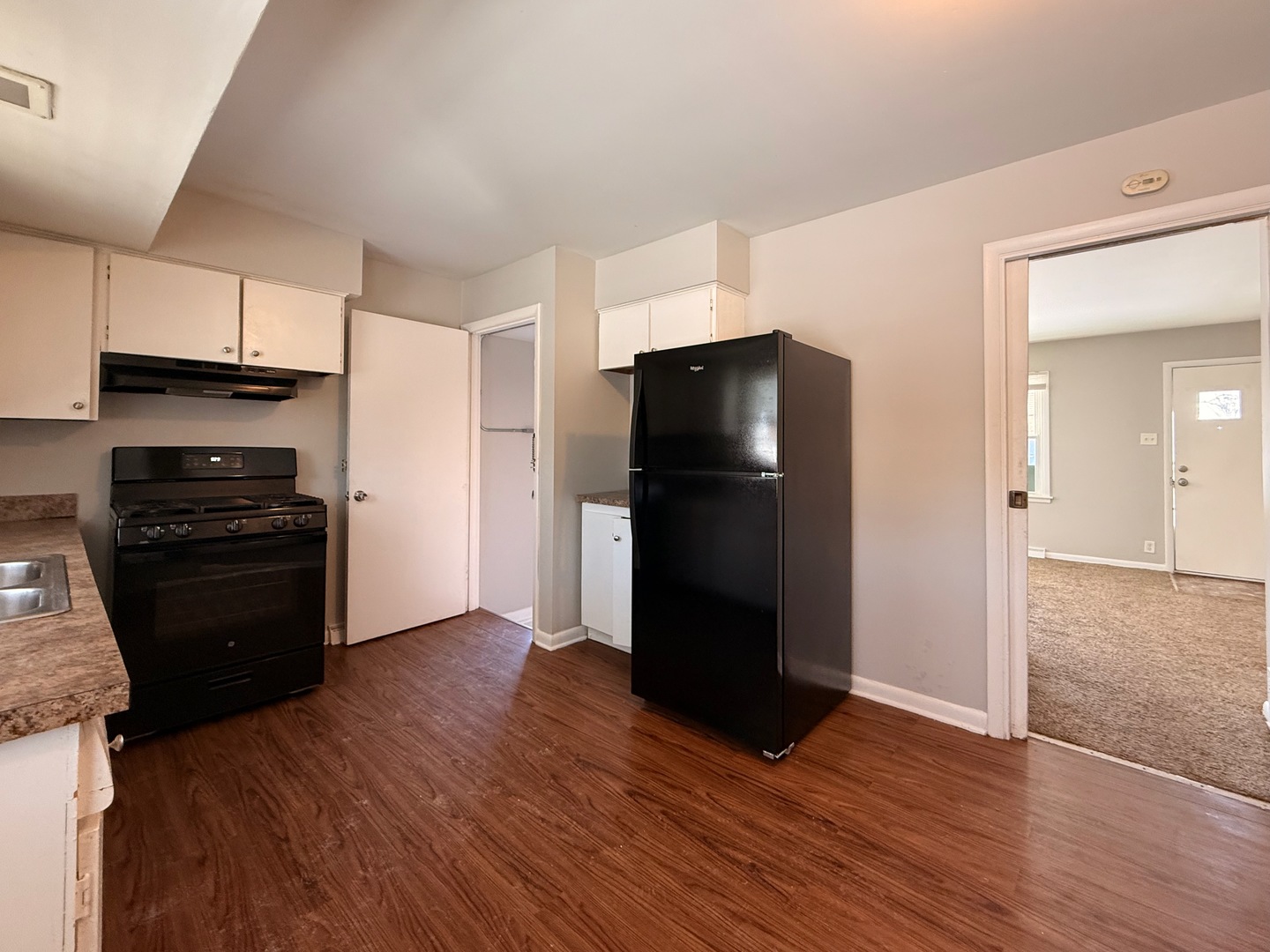 326 Clyde Avenue Property Photo 9