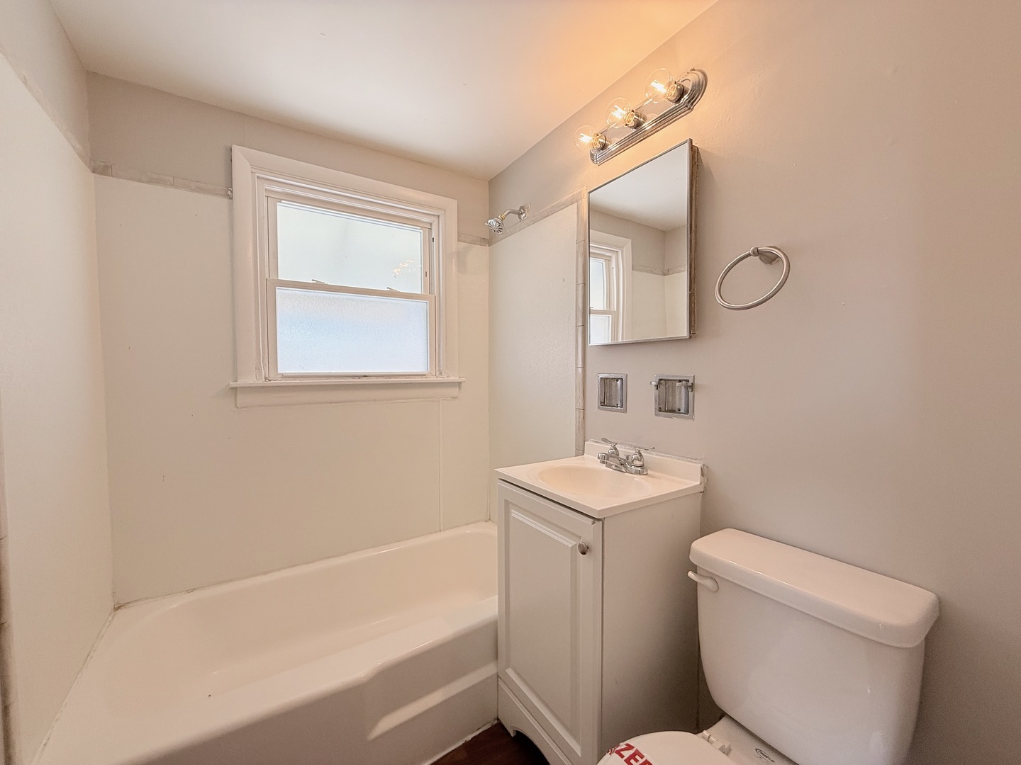 326 Clyde Avenue Property Photo 12
