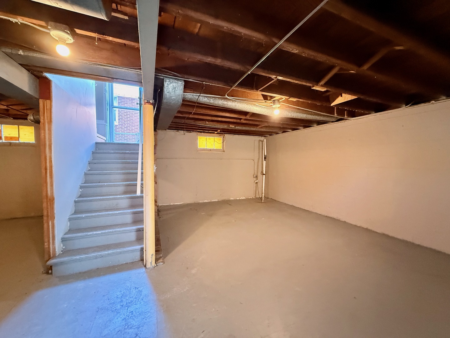 326 Clyde Avenue Property Photo 15