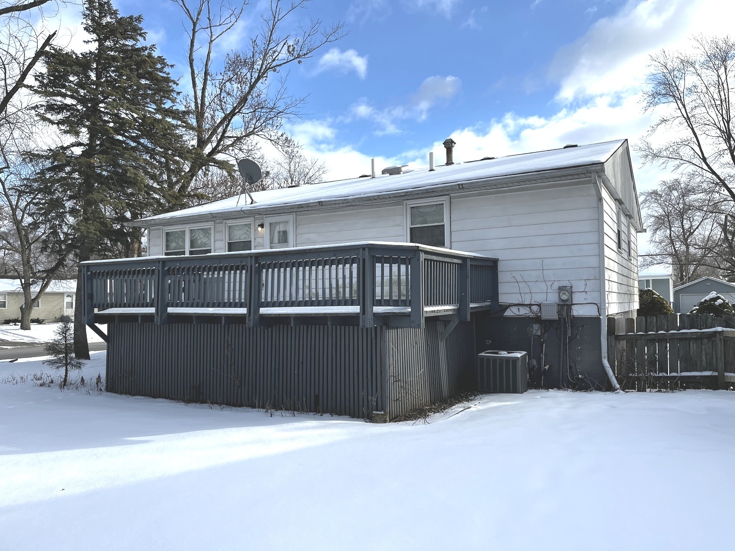 335 E Mulberry Drive Property Photo 14