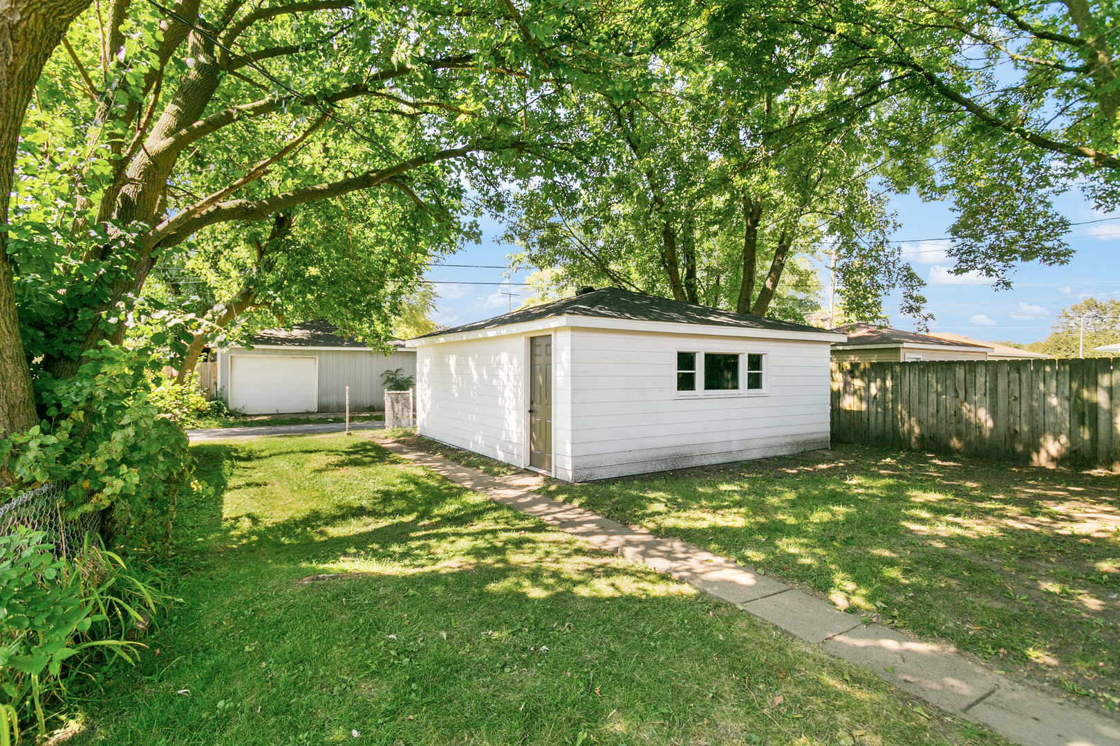 14214 Minerva Avenue Property Photo 16