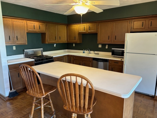 627 Shadycrest Drive Property Photo 8