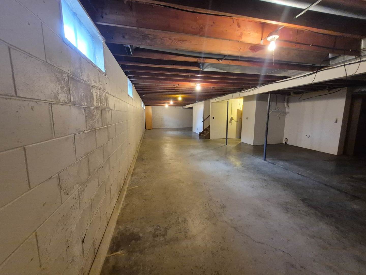 627 Shadycrest Drive Property Photo 23