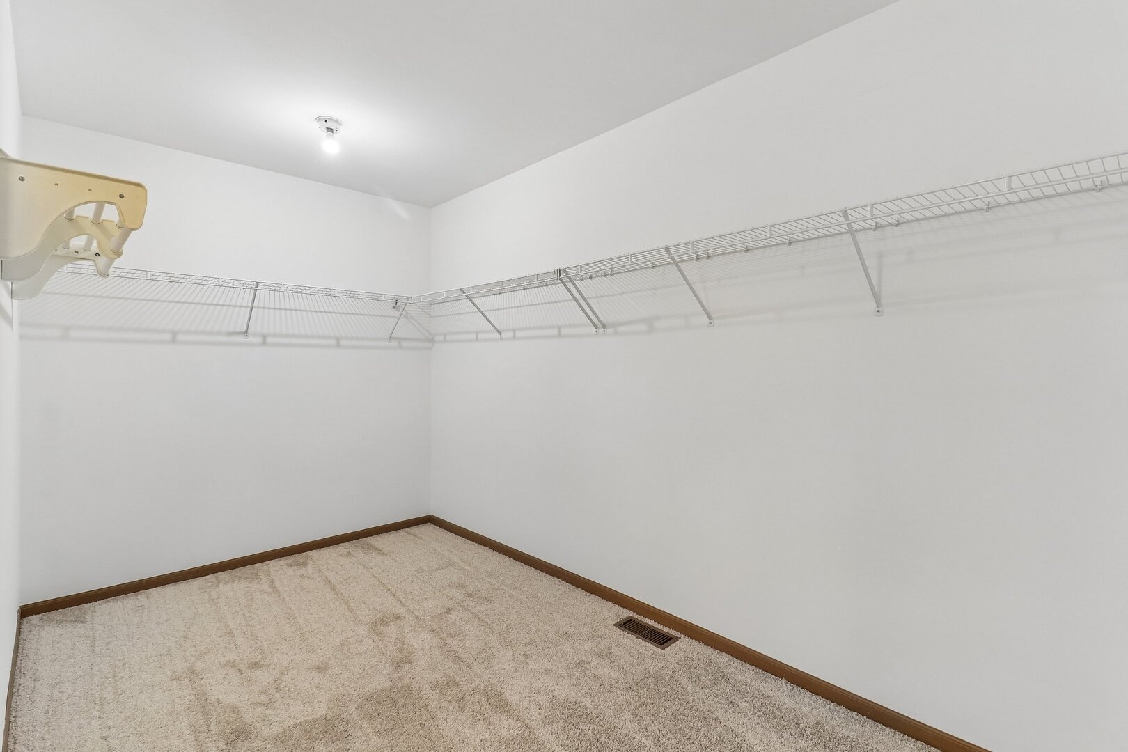 212 Mondovi Drive Property Photo 37