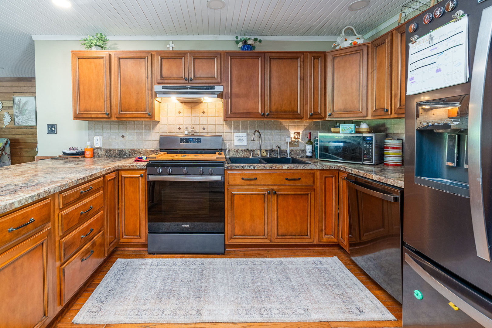 180 White Oak Lane Property Photo 8