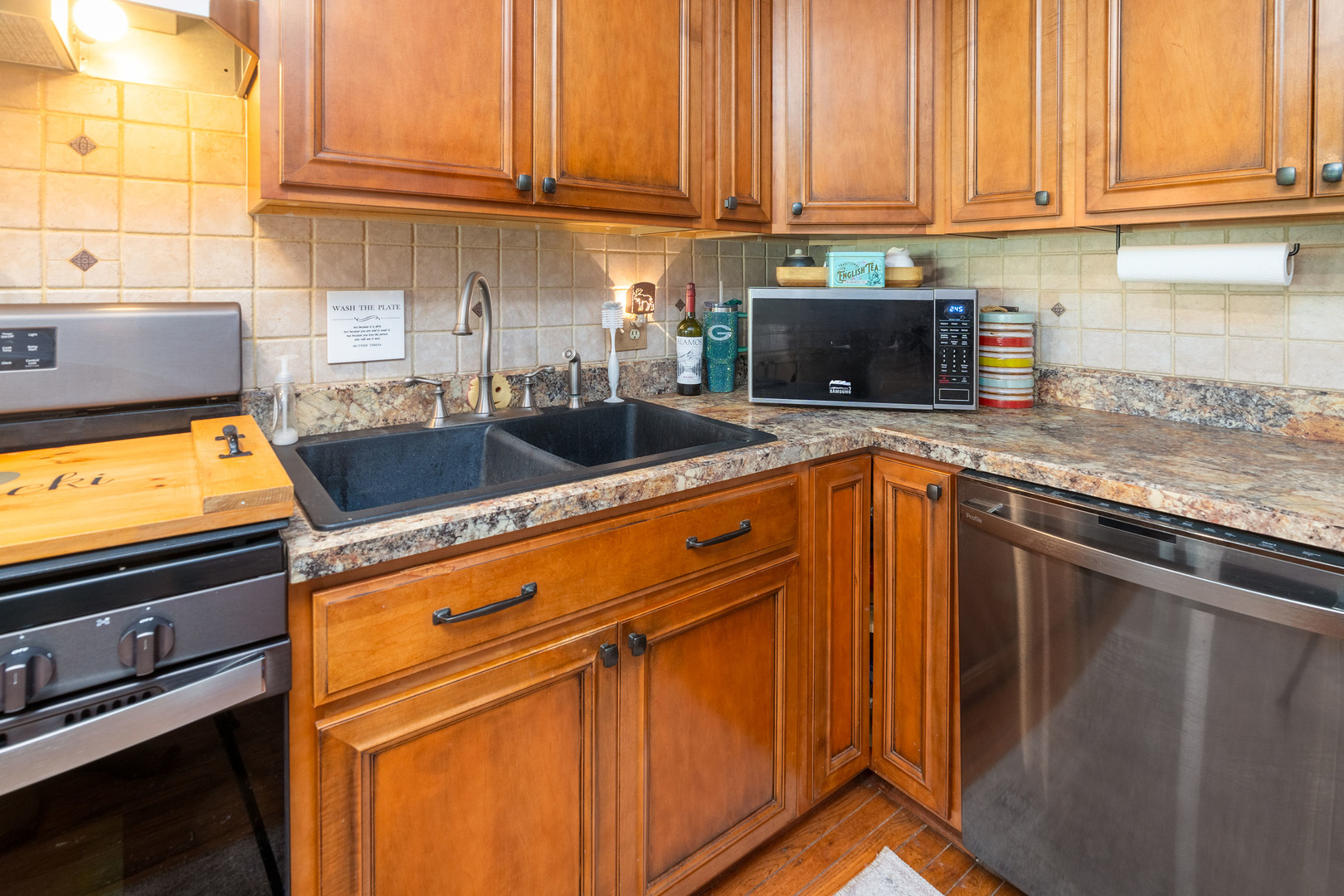 180 White Oak Lane Property Photo 10