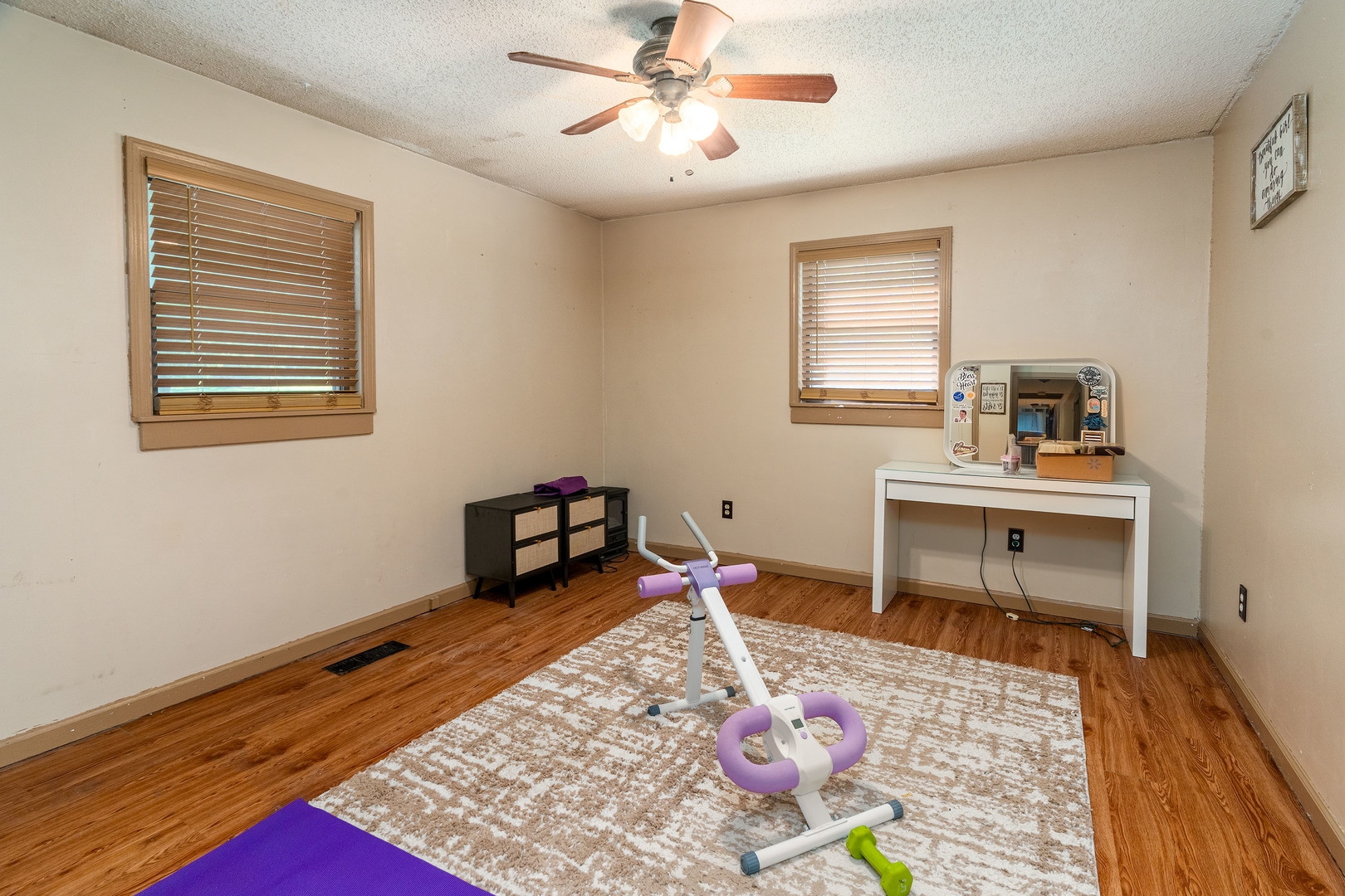 180 White Oak Lane Property Photo 24
