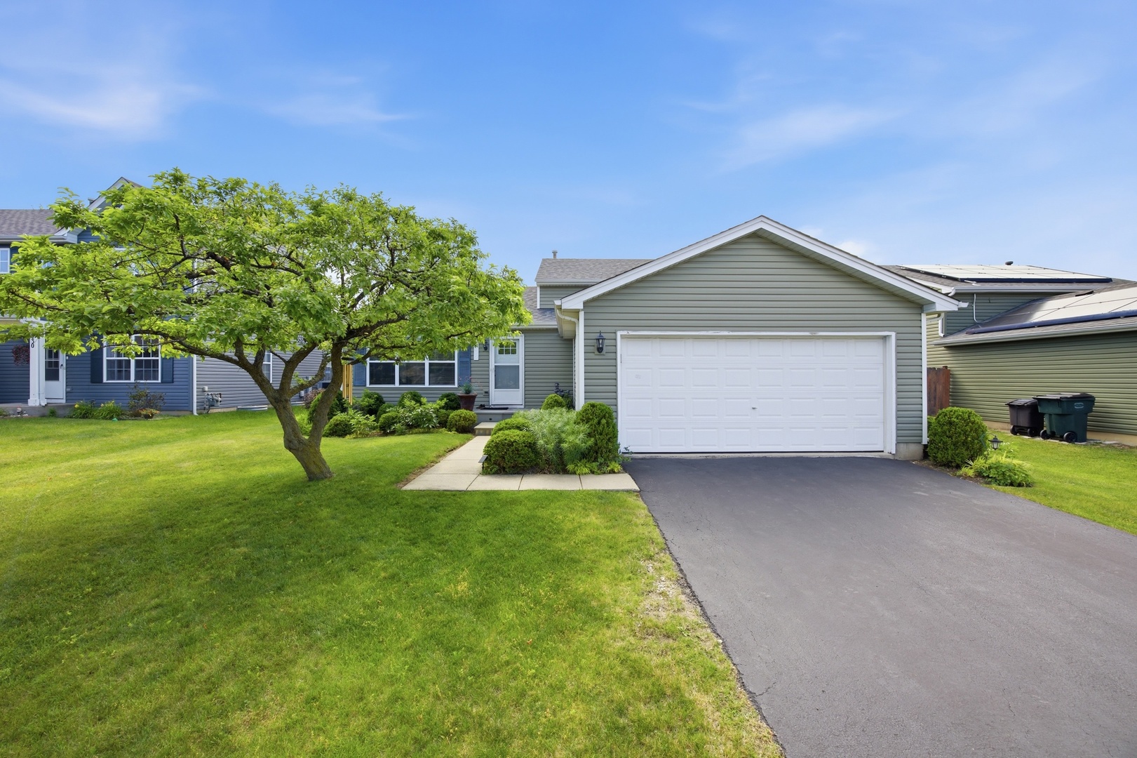 2438 Lotus Drive Property Photo 1