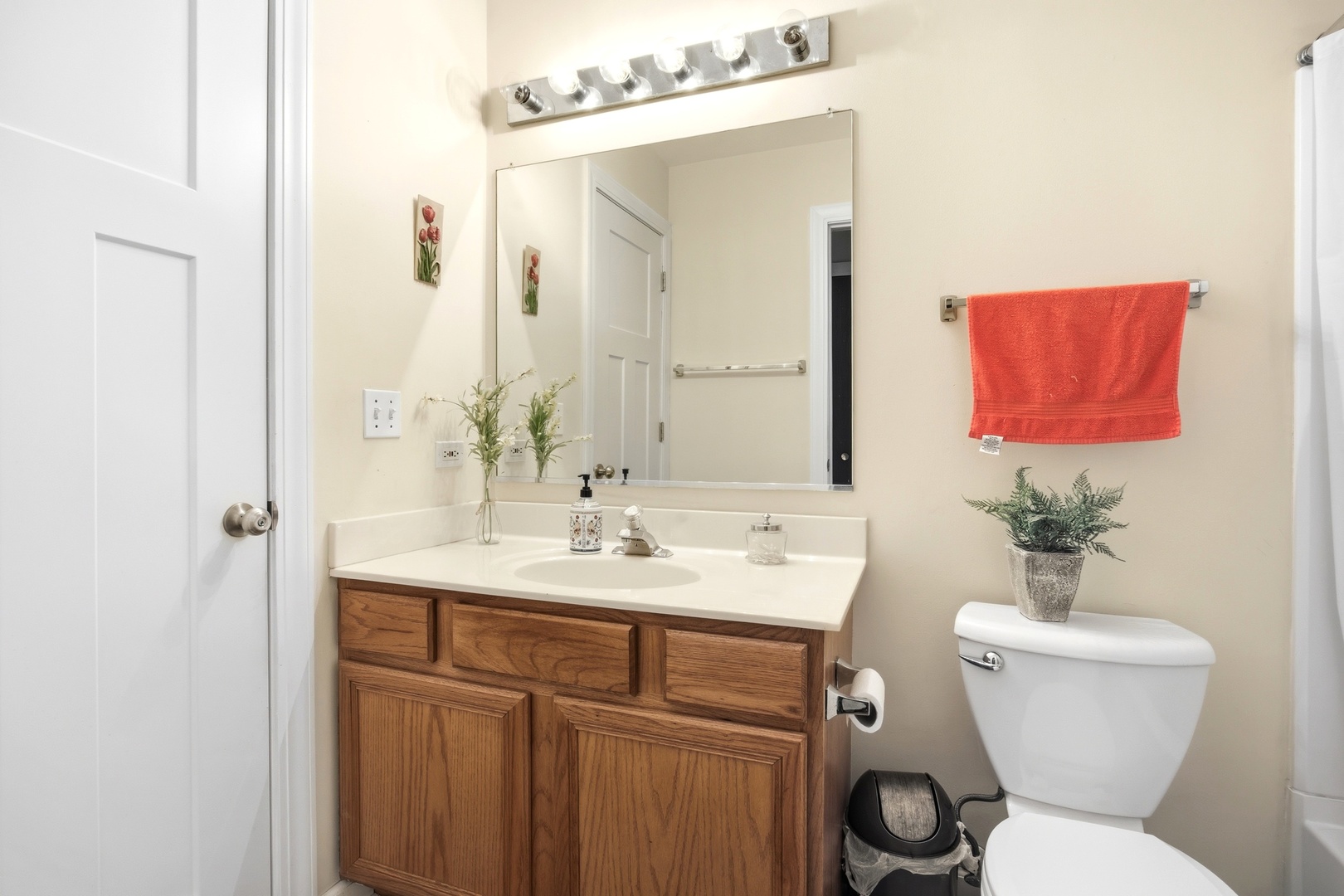 2438 Lotus Drive Property Photo 18