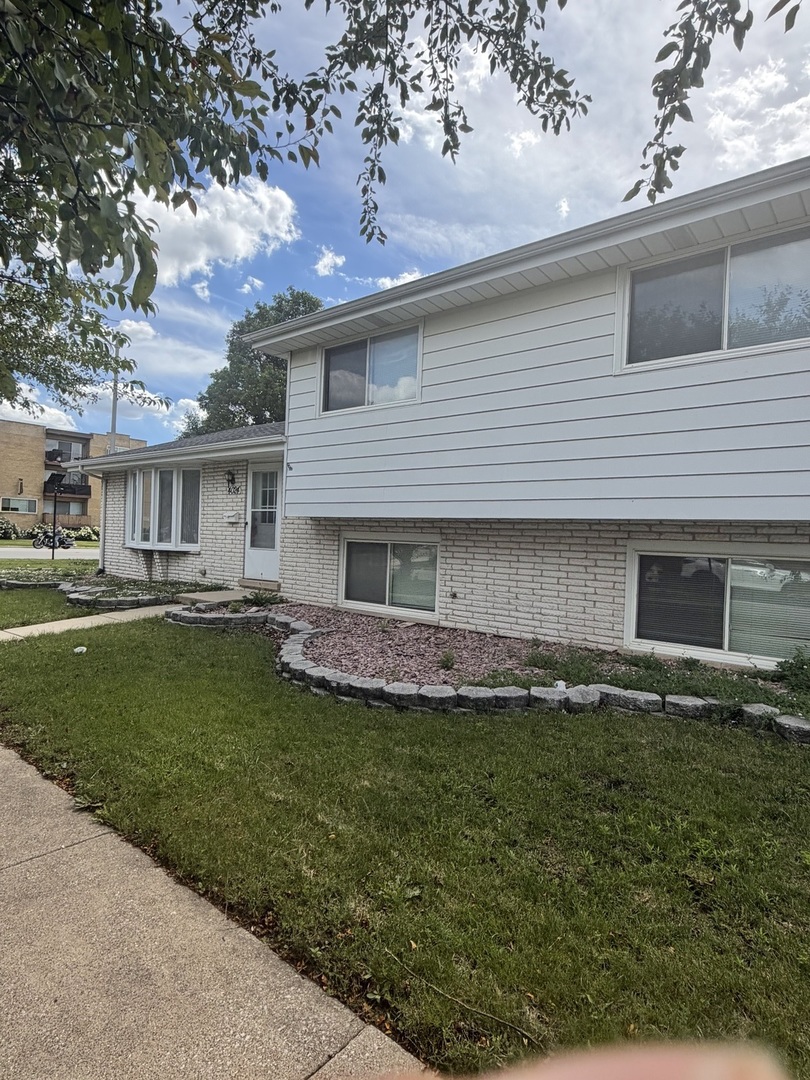 4024 W 103rd Street Property Photo 1