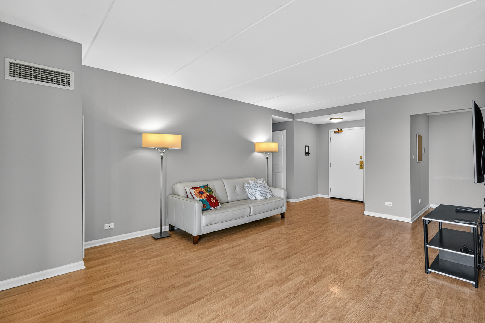 6340 Americana Drive 1101 Property Photo 8