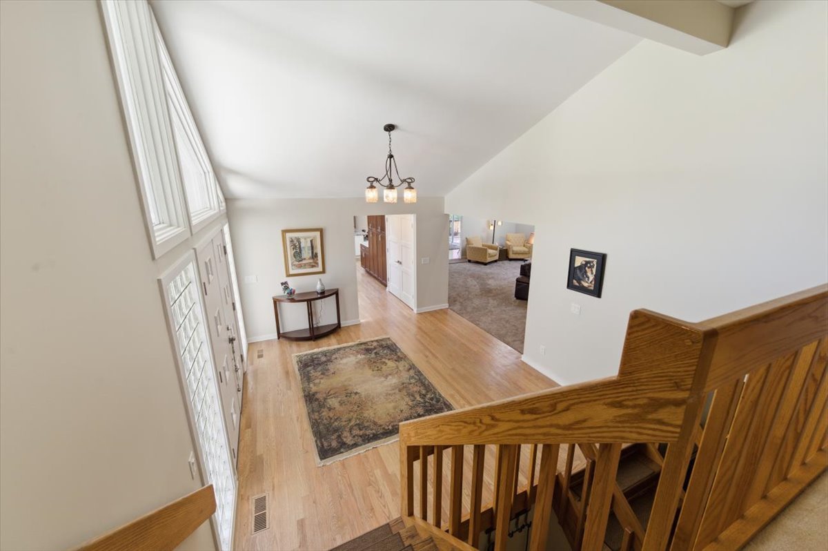 71 Oak Creek Drive Property Photo 6