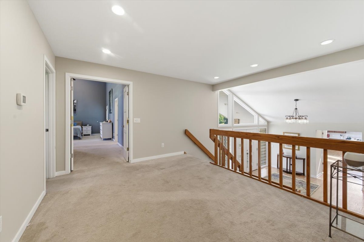 71 Oak Creek Drive Property Photo 15
