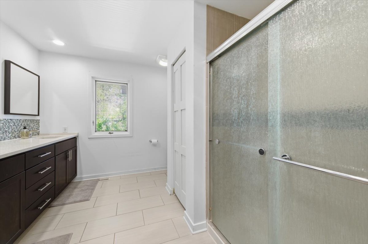 71 Oak Creek Drive Property Photo 22