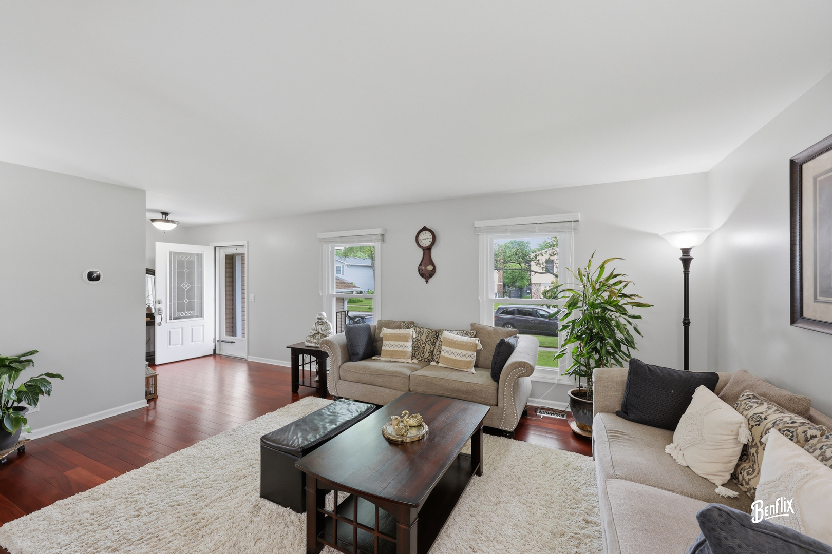 750 Dunhill Drive Property Photo 3