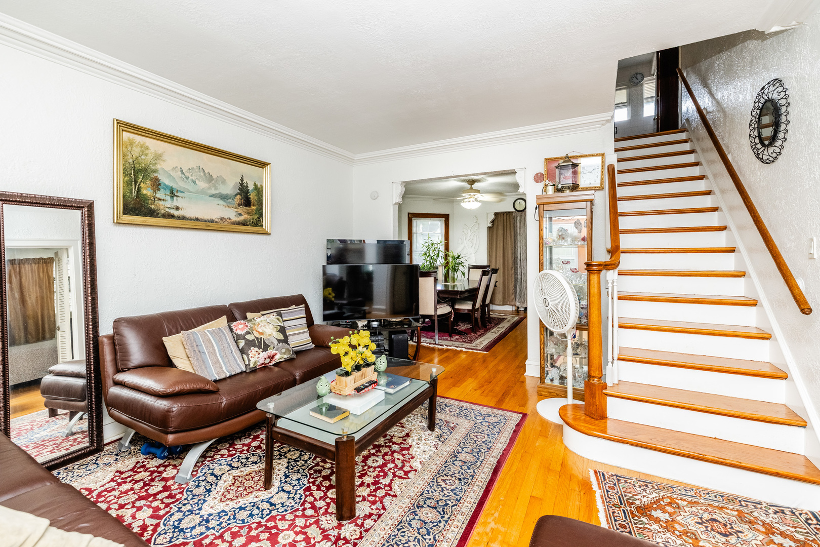 2559 N Parkside Avenue Property Photo 4