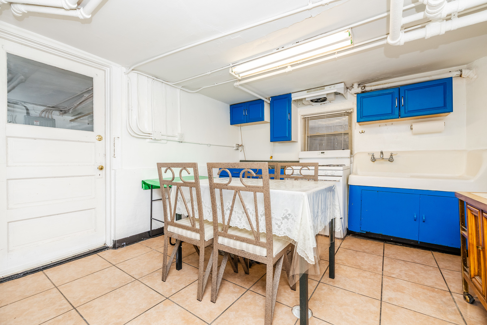 2559 N Parkside Avenue Property Photo 17