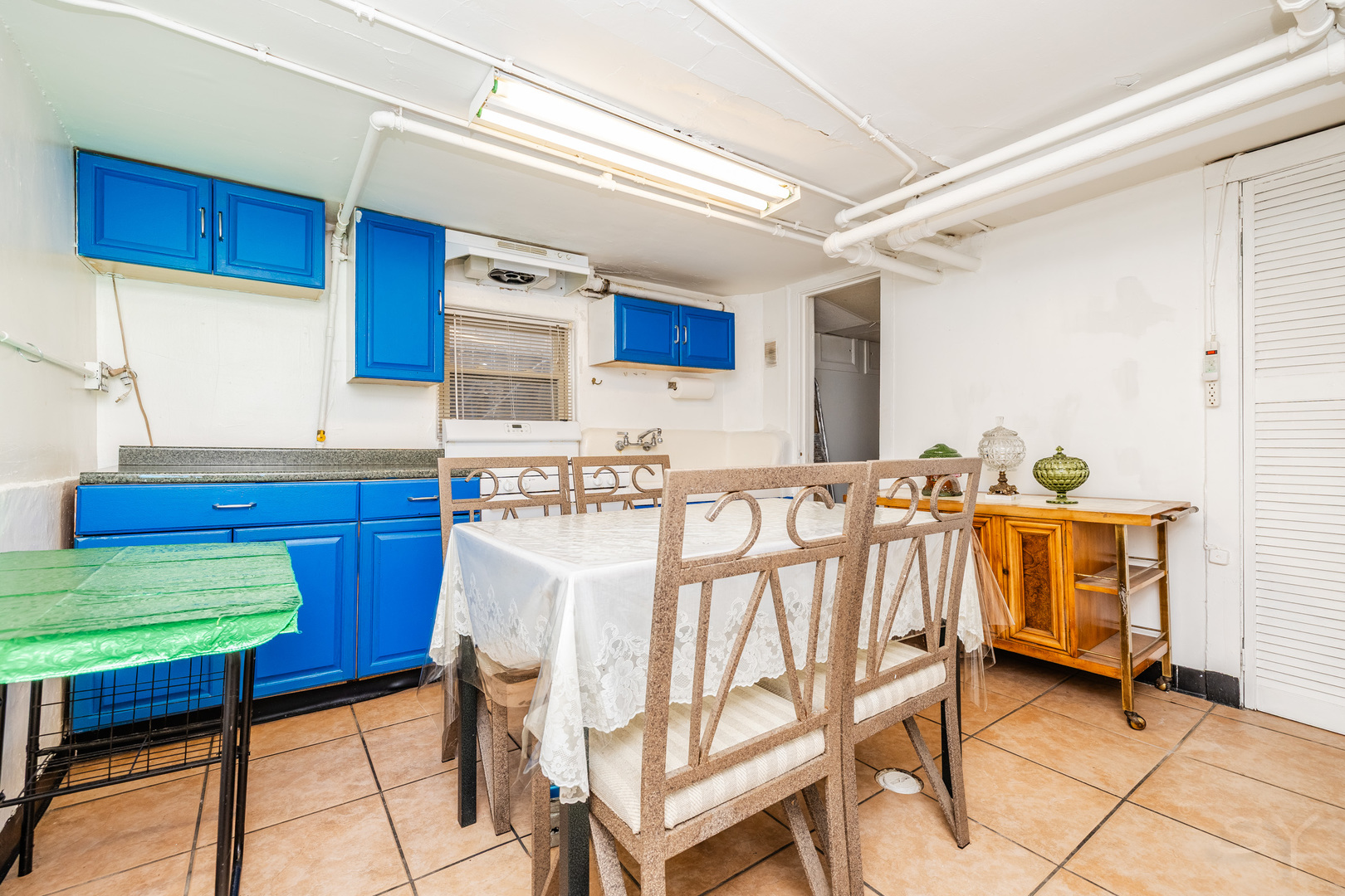 2559 N Parkside Avenue Property Photo 18