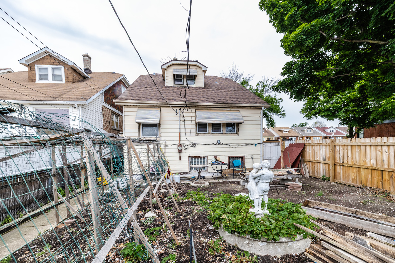 2559 N Parkside Avenue Property Photo 33