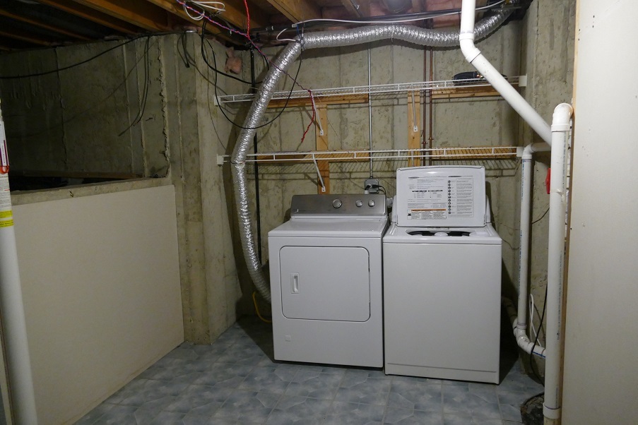 2832 Skylane Drive Property Photo 17