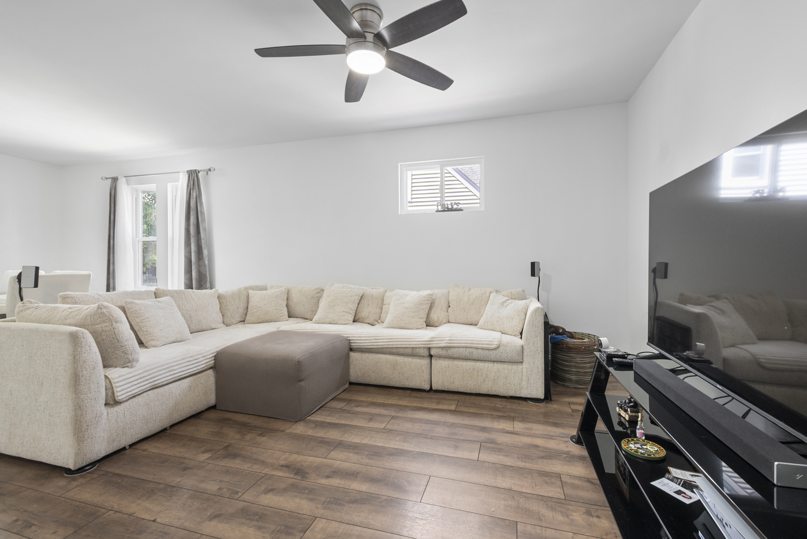 10904 S Kedzie Avenue Property Photo 5