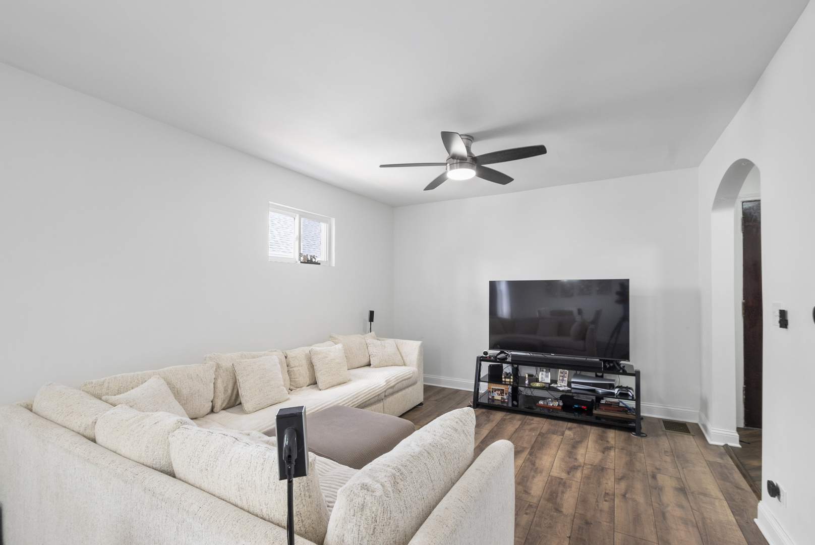 10904 S Kedzie Avenue Property Photo 7