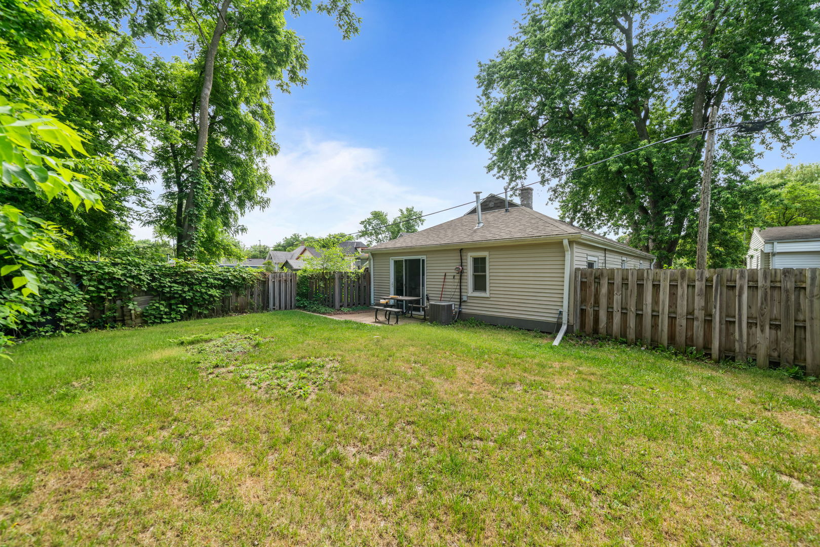 641 Northwestern Avenue Property Photo 10