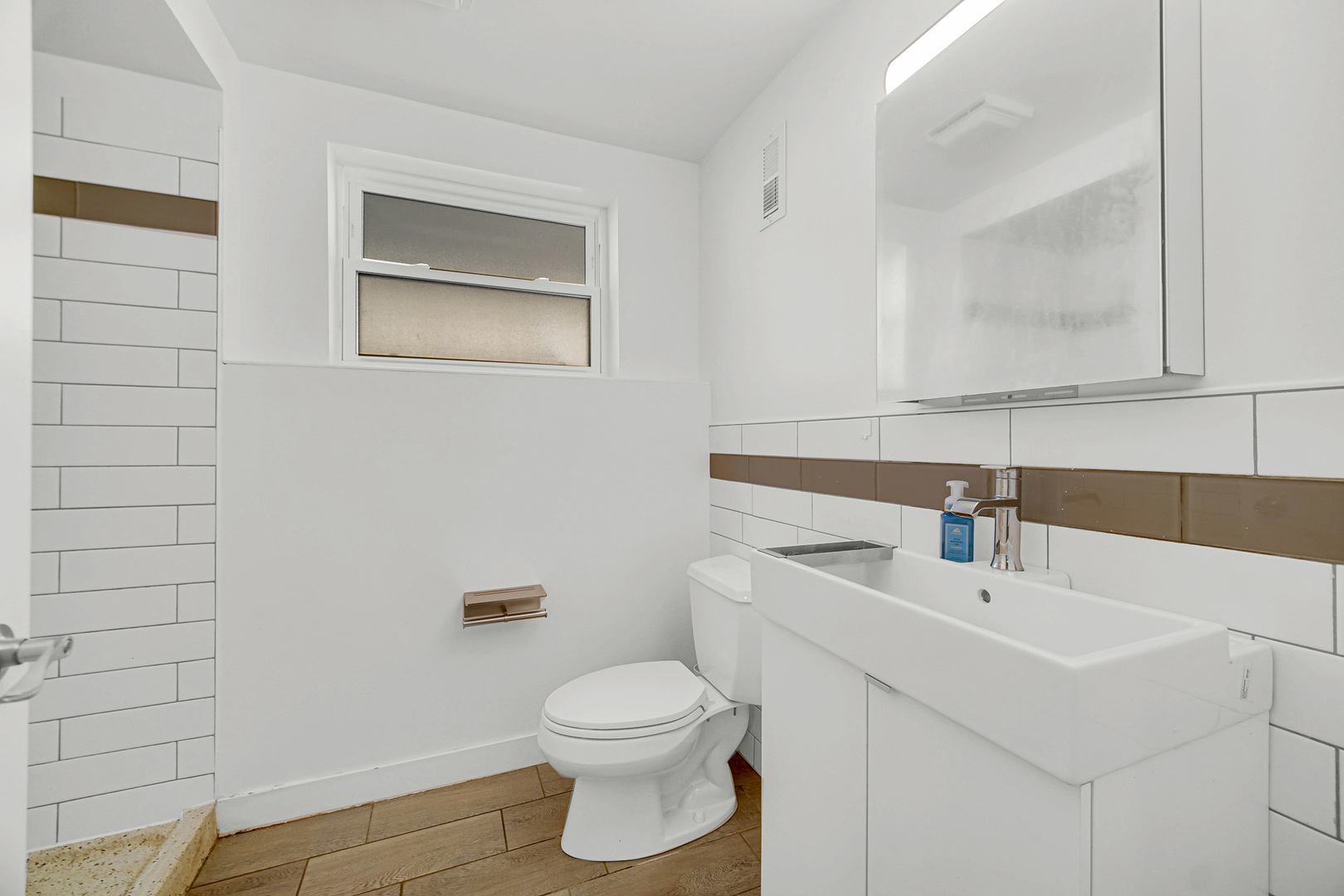 3501 Sarah Street Property Photo 17