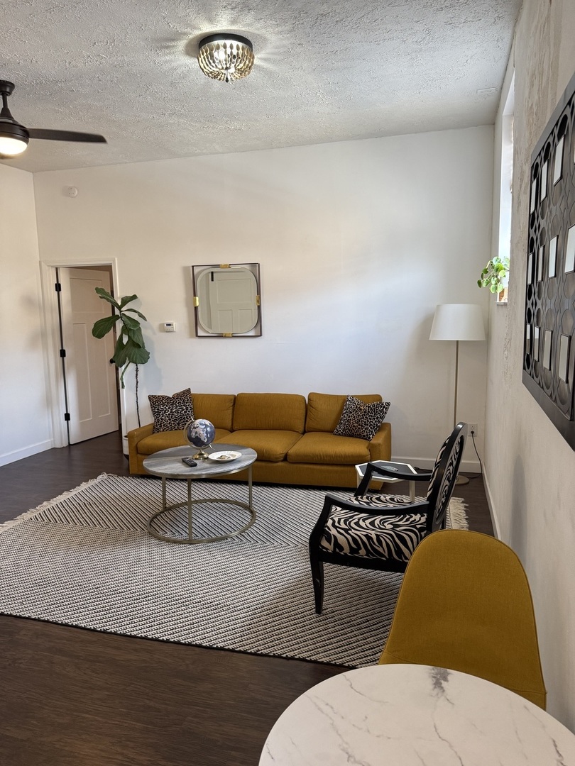 1302 & 1306 Walnut Street Property Photo 18