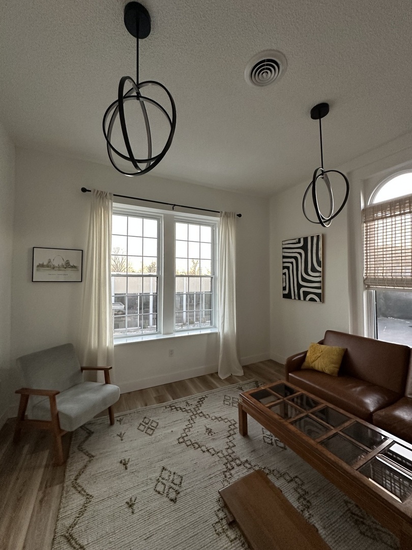 1302 & 1306 Walnut Street Property Photo 34