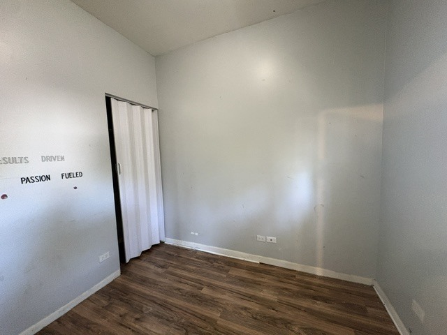 8711 S Exchange Avenue Property Photo 19