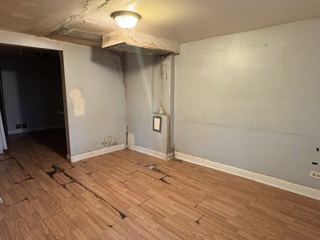 8711 S Exchange Avenue Property Photo 22