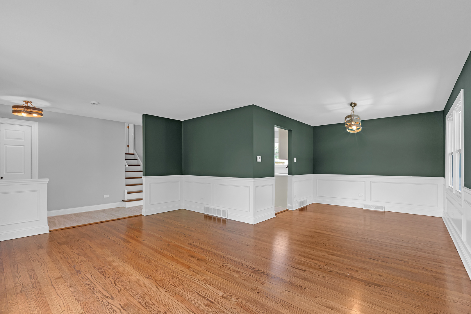 1320 E 169th Place Property Photo 4