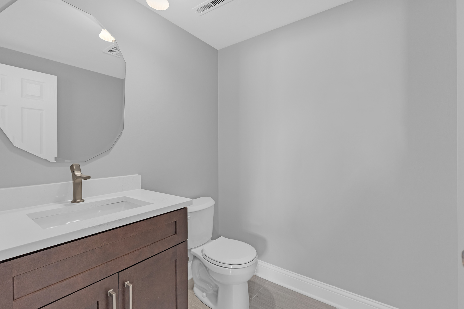 1320 E 169th Place Property Photo 12