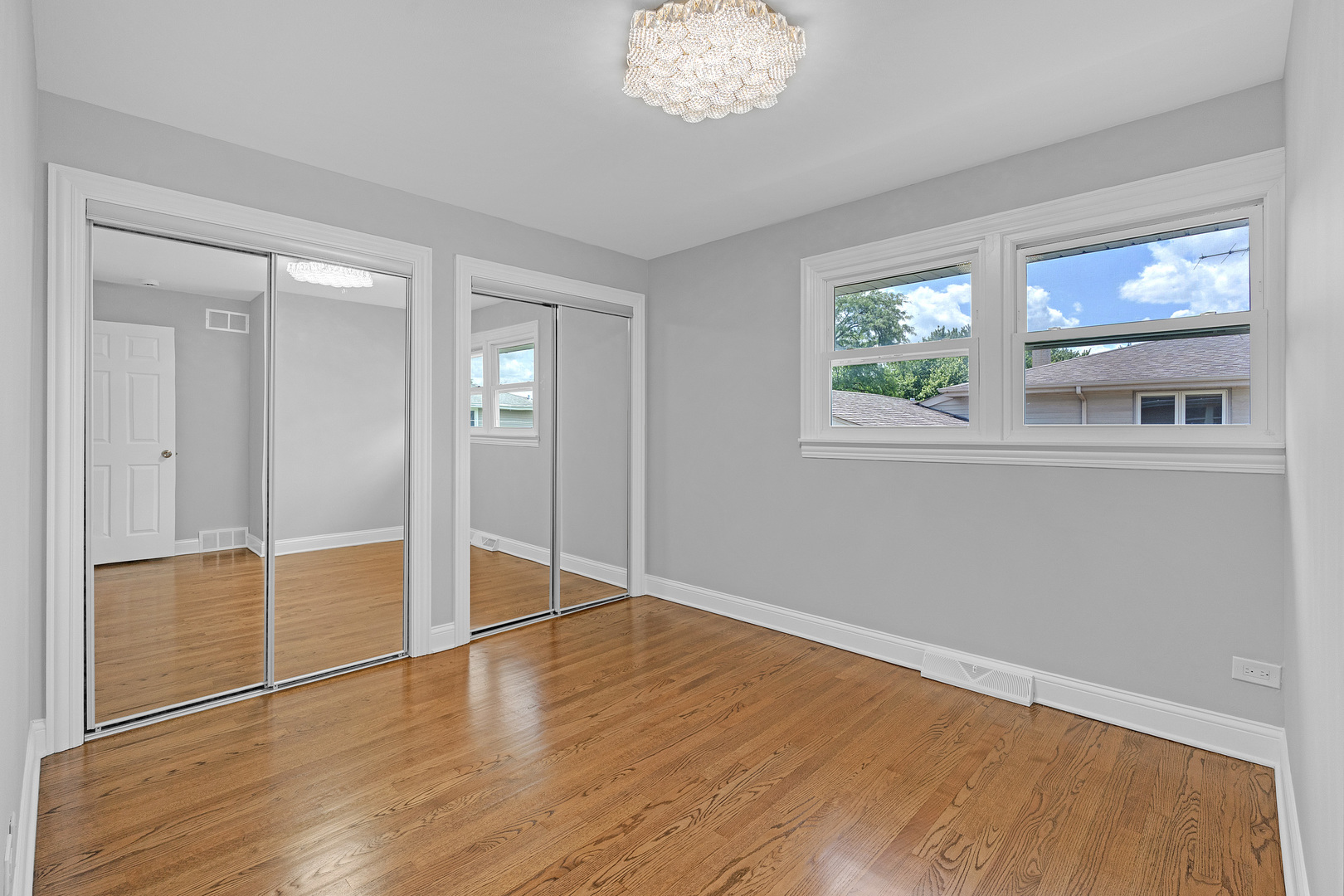 1320 E 169th Place Property Photo 16